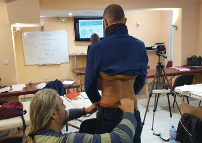 Вертебрална мануална терапия с основите на ПК на ниво таз.